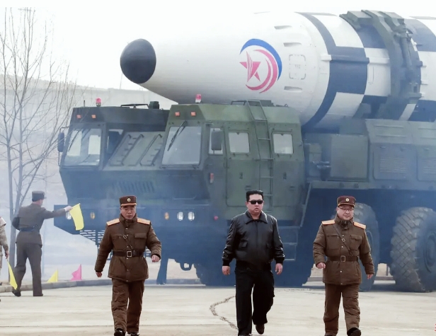 Rudal Balistik Diluncurkan :Kim Jong Un Ngamuk