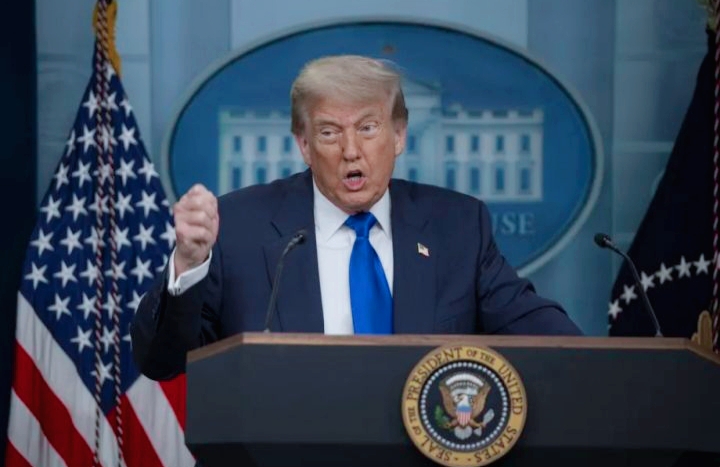 Stop Serang Suriah:Trump Telepon Netanyahu, Peringatkan Israel 