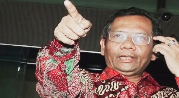 Jengkel Mahfud MD ke PPATK: Kepanikan Mahasiswi Mau Bayar UKT Rekening Diblokir