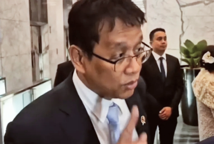 PURBAYA TOLAK : Bangun Family Office Pakai APBN