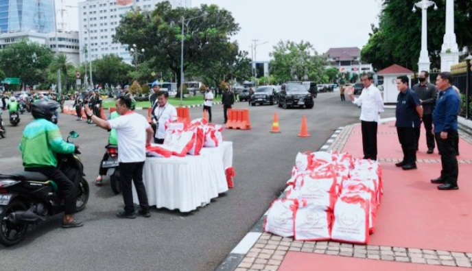 ABU ABU WARNANYA:Kampanye Jokowi