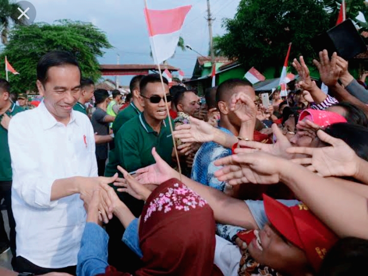 Apa Benar Jokowi ke Jateng,Bantu elektabilitas Prabowo - Gibran