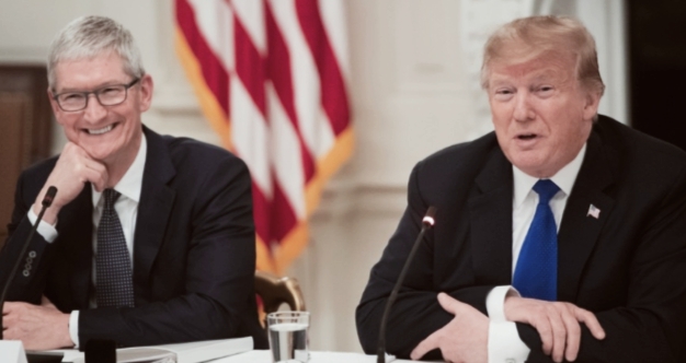 BOS APPLE Tegaskan :Tidak Setujuh Dengan Tawaran Donald Trump