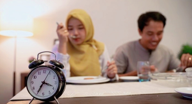 Diperbolehkan:Hukum Imsak Makan Dalam Ramadan