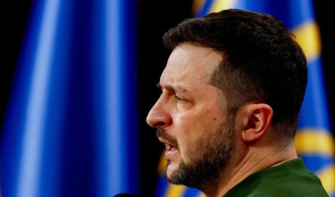 2 Tahun Perang Ukraina-Rusia, Zelenskyy Bersumpah Ukraina Akan Meraih Kemenangan 