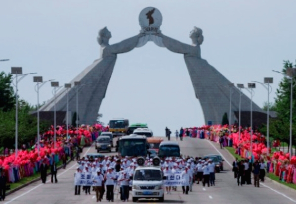 Bongkar Monumen:Kim Jong-un Rekonsiliasi Korut-Korsel di Pyongyang