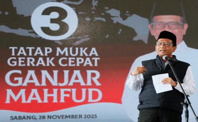 MAHFUD : Diselesaikan Bawaslu,Adanya Bagi- Bagi Voucher   CAR FREE DAY (CFD) DI Solo