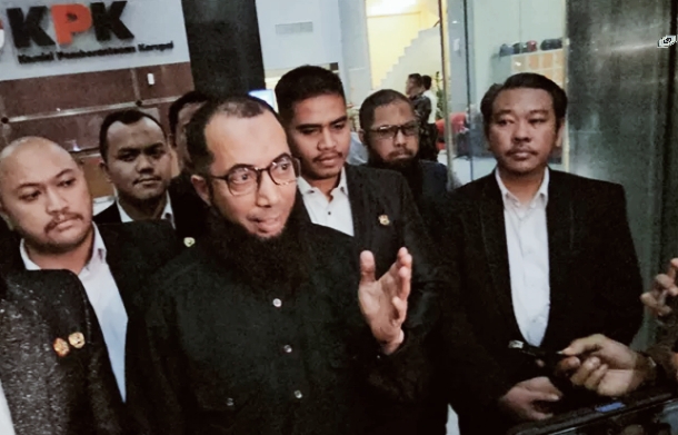 Khalid Basalamah Kembalikan Uang  : KPK Jadikan Barang Bukti Korupsi Kuota Haji
