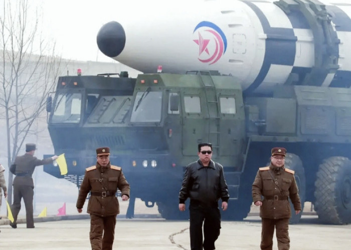 Rudal Balistik Diluncurkan :Kim Jong Un Ngamuk