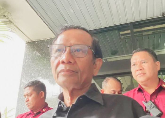 Bentuk Tim Hukum Perkara Pemilu 2024:Mahfud Rapat Tertutup