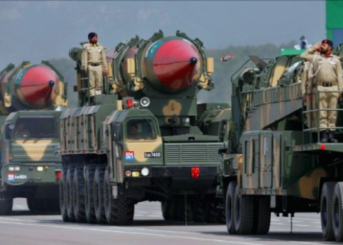 Narendra Emosi: Pakistan Akan Lakukan Serangan Nuklir ke India