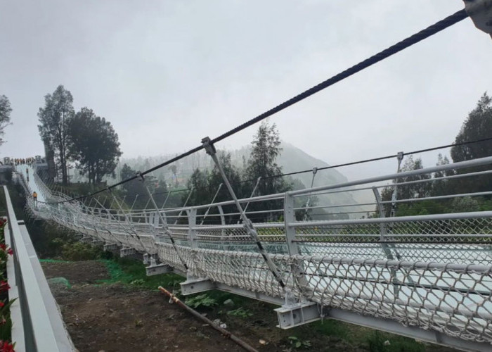 Jembatan kaca Seruni poin,wisata bromo telah rampung pengerjaannya