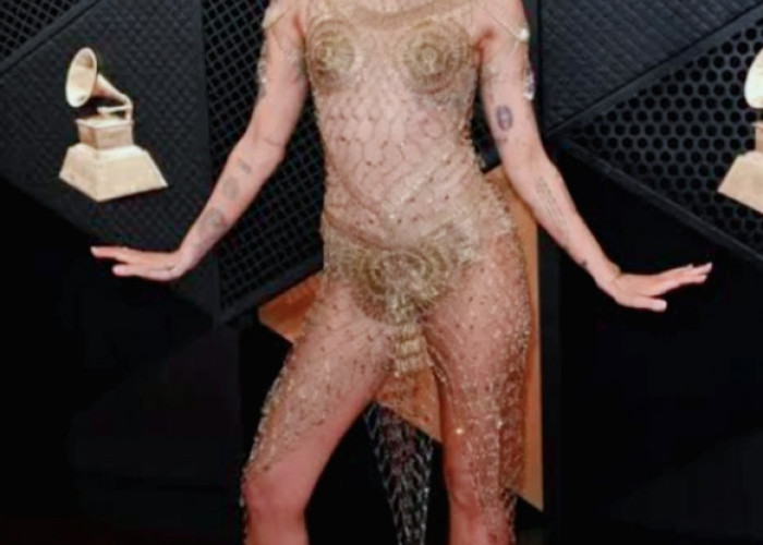 Piala Grammy Pertama:Miley Cyrus 