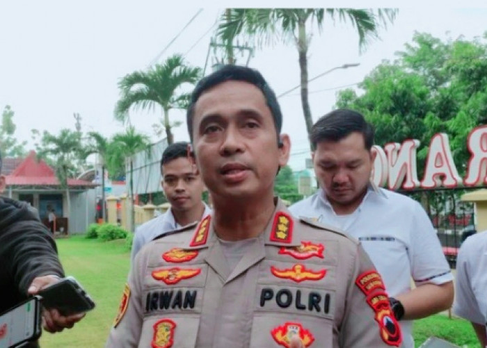 Cooling System:Polisi Minta Para Rektor Testimoni Kinerja Jokowi