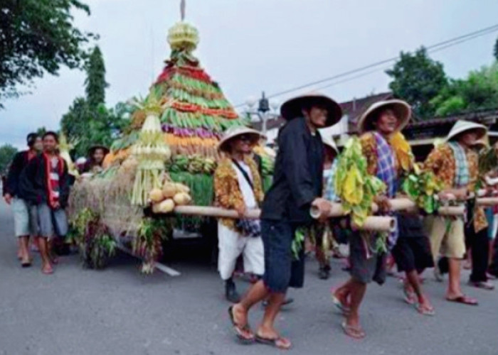 TRADISI:Jelang Perayaan Maulid Nabi Muhammad Saw di Indonesia!