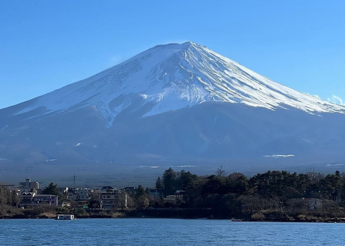 Gunung Fuji Jepang Kini Mulai Membatasi Pengunjung Dan Mulai Memungut Biaya Mendaki, Ini Dia Alasan Nya