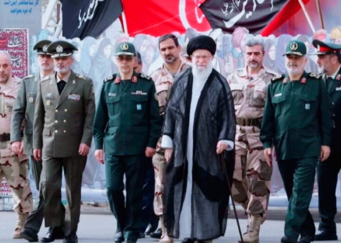 Helikopter Jatuh:Presiden Iran Sampai Sekarang Belum Di Temukan 