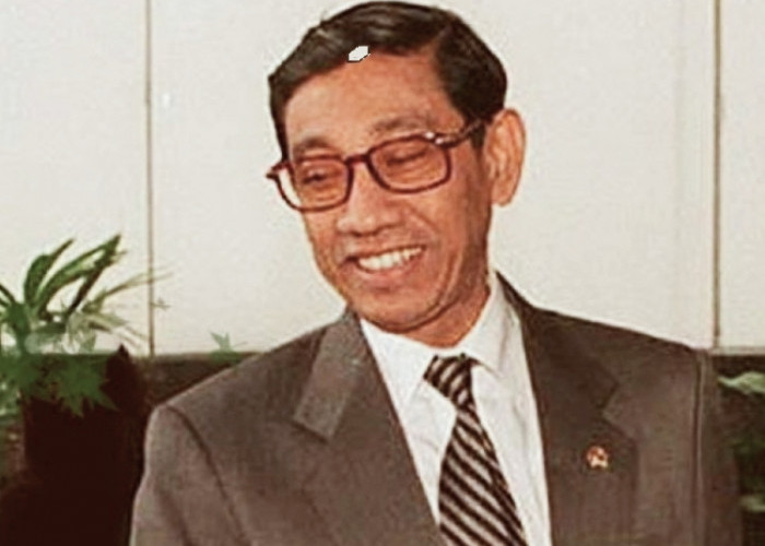 Tidak Diijinkan Masuk ke Istana:Cerita Mobil Menteri Keuangan RI 