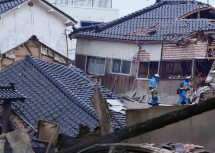 Tim Evakuasi Terkendala Cuaca,Gempa Jepang Korban  Capai 73 Orang